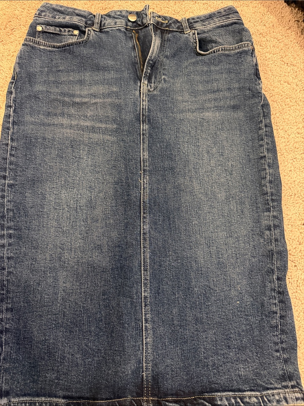 Pilcro Denim Pencil Skirt in Medium Blue